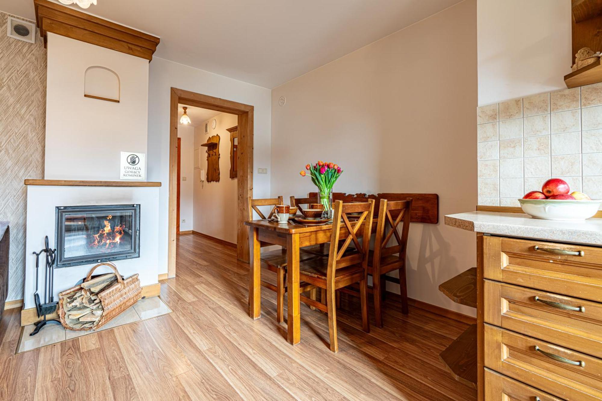 Apartamenty Pod Sloncem Kościelisko Exteriör bild